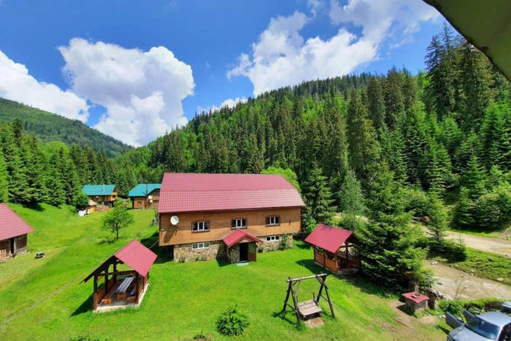 Номер 6 Садиба У Ані Synevyrsʼka Polyana Екстериор снимка